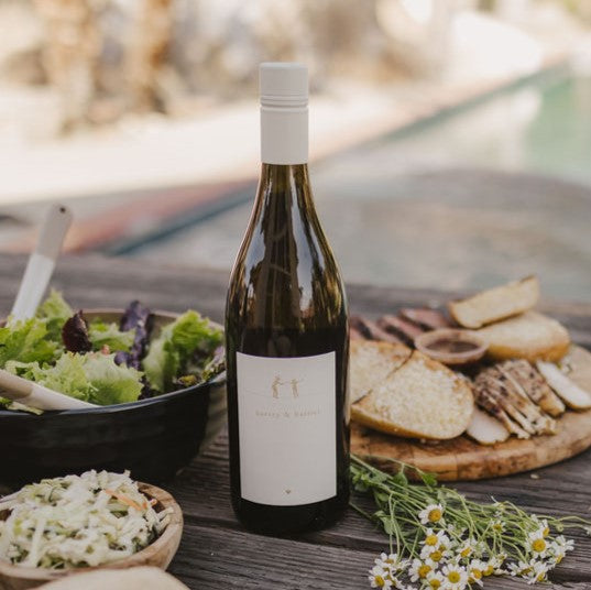 A bottle of 2021 Harvey & Harriet White Blend on a white background